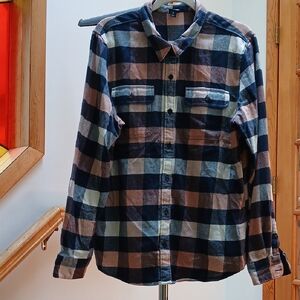 Patagonia Fjord Organic Cotton Plaid Flannel Shirt in Black and Brown